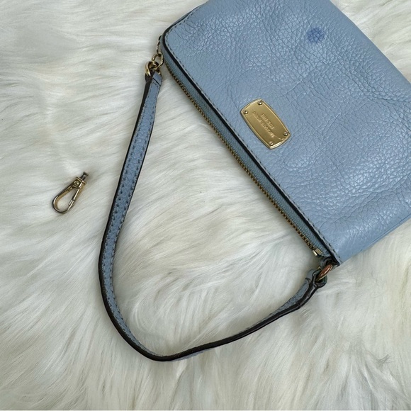 MICHAEL Michael Kors Jet Set Small Leather Wristlet Light Blue - Picture 5 of 5